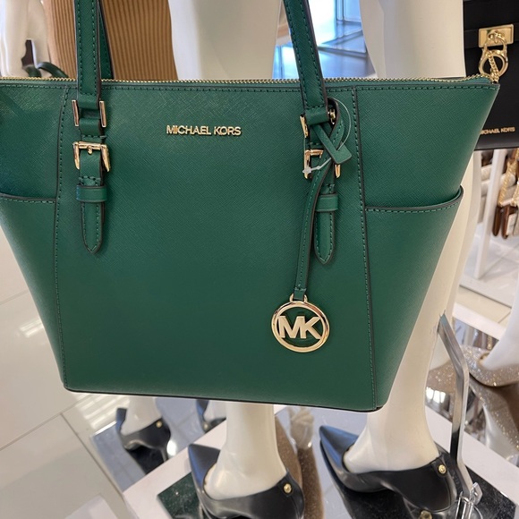MICHAEL KORS CHARLOTTE LARGE TOP ZIP TOTE PALMETTO GREEN COLOR
NWT - Picture 8 of 16